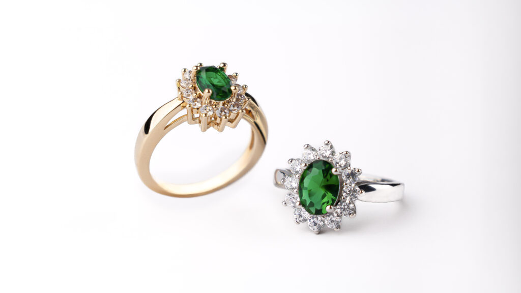 Promesse by Isadora, bague en argenté ou doré avec pierre